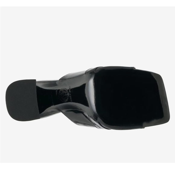 NIB Versace Medusa Black Patent Leather Sandal - Picture 13 of 15